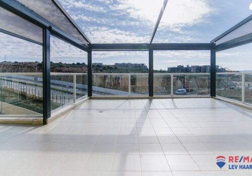 y2_11_asMQmca05J_20220130